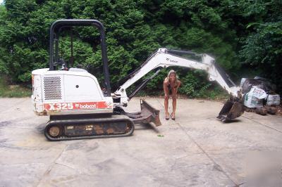 2000 bobcat 325C mini excavator with 15