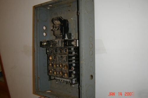 Federal pacific 100 amp entrance panel
