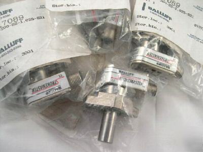 New lot of 4 balluff cylinder position indicator CH683