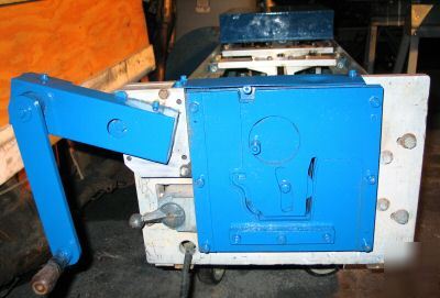 Seamless gutter machine. may trade, located in illinois