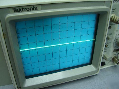 Tektronix 2215A, analog, 2-channel, 60MHZ oscilloscope