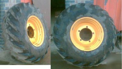 Jcb 3CX rear wheel and spare tyre 26