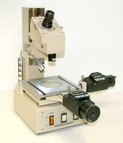 Mitutoyo digital toolmakers microscope + rotary stage