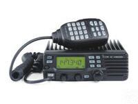 New icom ic-V8000 vhf mobile radio w/ magnetic antenna