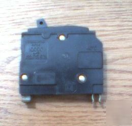 Square d QO120VH 1 p 20 amp type qo circuit breaker
