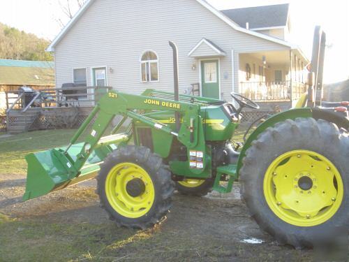 John deere 5105 tractor with 521 loader. only 208 hours