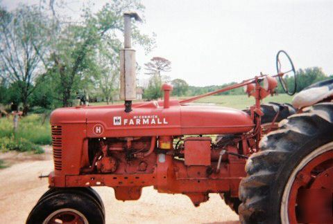 1951 antique international farmall tractor
