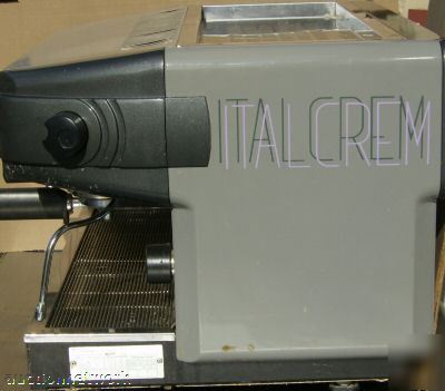 Commercial auto espresso machine & lapavoni grinder 