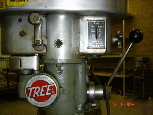 Bridgeport mill with tree mill head excellent condition