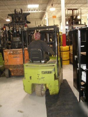 Forklift clark 3000LB cap electric cushion triple 