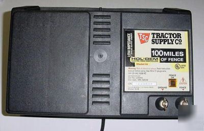 Tractor supply co. hold-dem electric fence controller