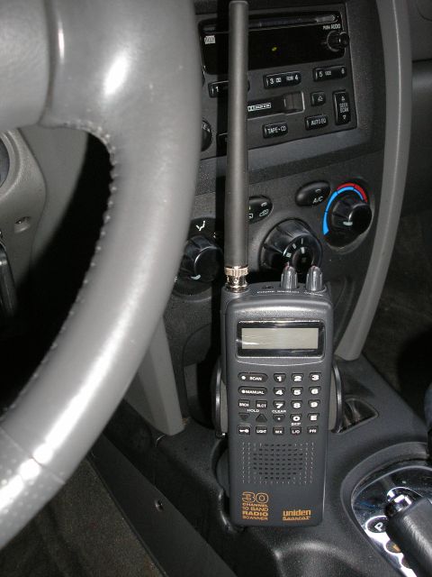 Cup holder car mount for radio shack handheld scanner