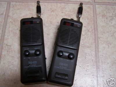 ~40 channel~ (2) trc-222 radio shack cb walkies