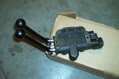 John deere 146 loader valve made by cessna