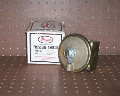  dwyer pressure switch model # 1823-0