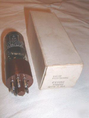 (2) british radio tubes CV1052 / VT52 - 