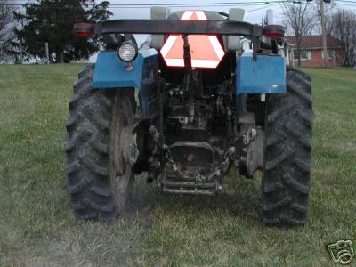 Long 2260 compact tractor with loader and 60