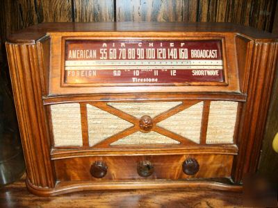 Vintage firestone shortwave radio