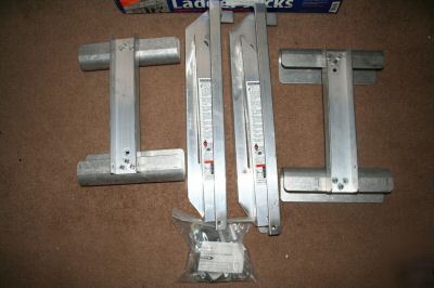 New werner shortbody 2 rung ladder jacks( )
