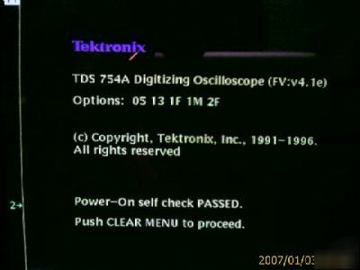 Tektronix TDS754A tds 754A 4-ch 500MHZ oscilloscope