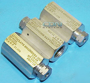 Lot of 3 autoclave engineers coupling 6F-8483 ht-826854