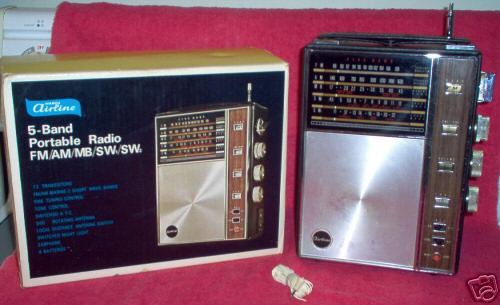 Vintage airline transistor shortwave marine band radio