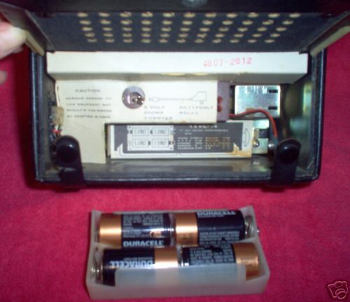 Vintage airline transistor shortwave marine band radio