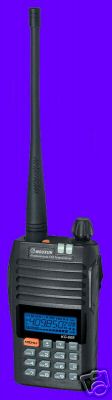 Wouxun kg-669 VHF136-174 fm radio built in KG669 mint