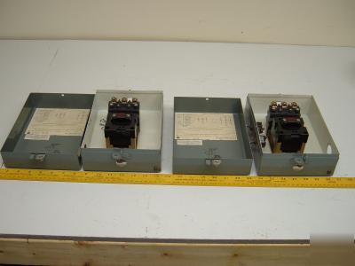 Lot of 2 allen bradley contactor & enclosure 702-BAD93
