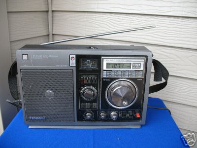 Vintage panasonic rf B300 shortwave radio 
