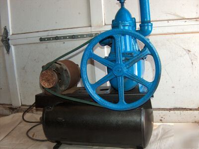 Vintage surge milking machine & vacuum pump