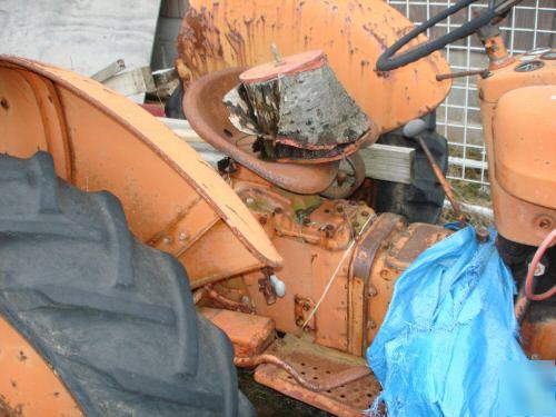 Old ford jubilee tractor 600 with grader 