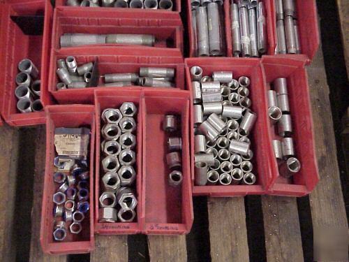 One lot of rigid electrical pipe nipples and couplings
