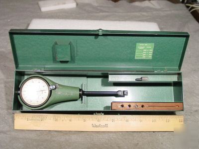 Federal 1201 dial bore gage in case .500 - .750 x .0001