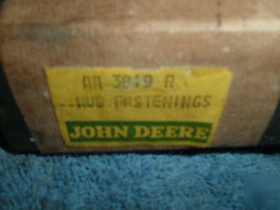 John deere tractor hub fastenings 18PC. nos aa-3819-r