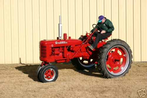 Nice farmall c tractor