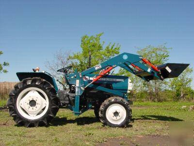 Mitsubishi compact tractor 4CYL diesel 4WD 31HP loader