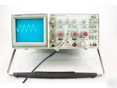 Tektronix 2215A 60MHZ analog oscilloscope 2CH. *as is*
