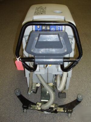 Commercial industrial advance 5321D automatic scrubber