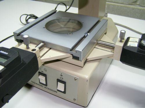 Mitutoyo toolmakers microscope 176-901-1E