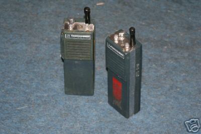 (2) old police motorola HT220 uhf ht radios