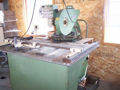 Di-acro manual 18 station turret press w/tooling 12 ton