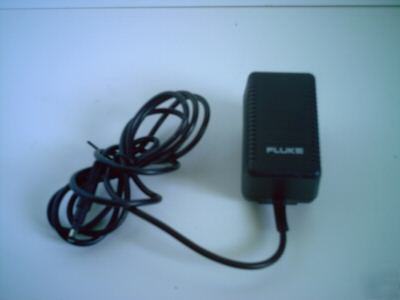 Fluke PM8907/803 ac/dc power adapter - battery charger