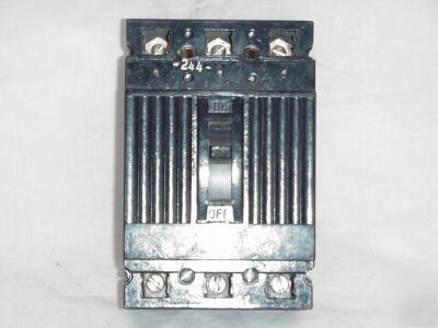 Ge-3 pole-480 v- 50 amp- bolt in circuit breaker-used 