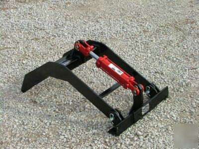 The little arm, grapple for skid loader or tractor 
