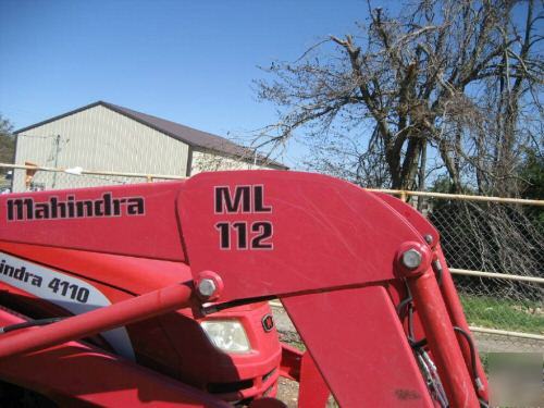 Mahindra 4110 tractor & loader 41 hp, 570 hours 