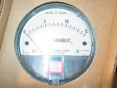 New dwyer magnehelic 2015 gauge gage - 0-15IN water - 