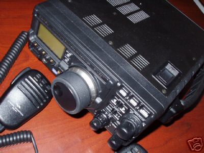 Yaesu ft-897D with dtmf microphone. unused radio. 
