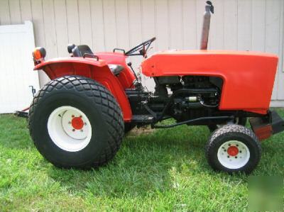 Allis chalmers tractor --diesel -- 5020 -- rotary mower