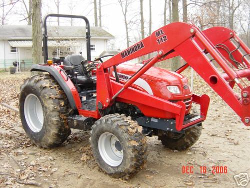 Like new 2005 mahindra 4X4 4110 loader tractor, , 96 hrs